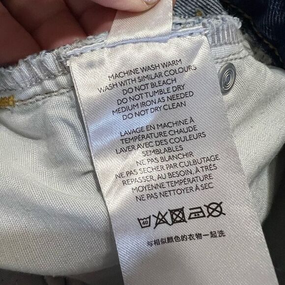 BDG Urban Outfitters Mom High Rise Distressed Holey Denim Jeans size 25 - Picture 6 of 7